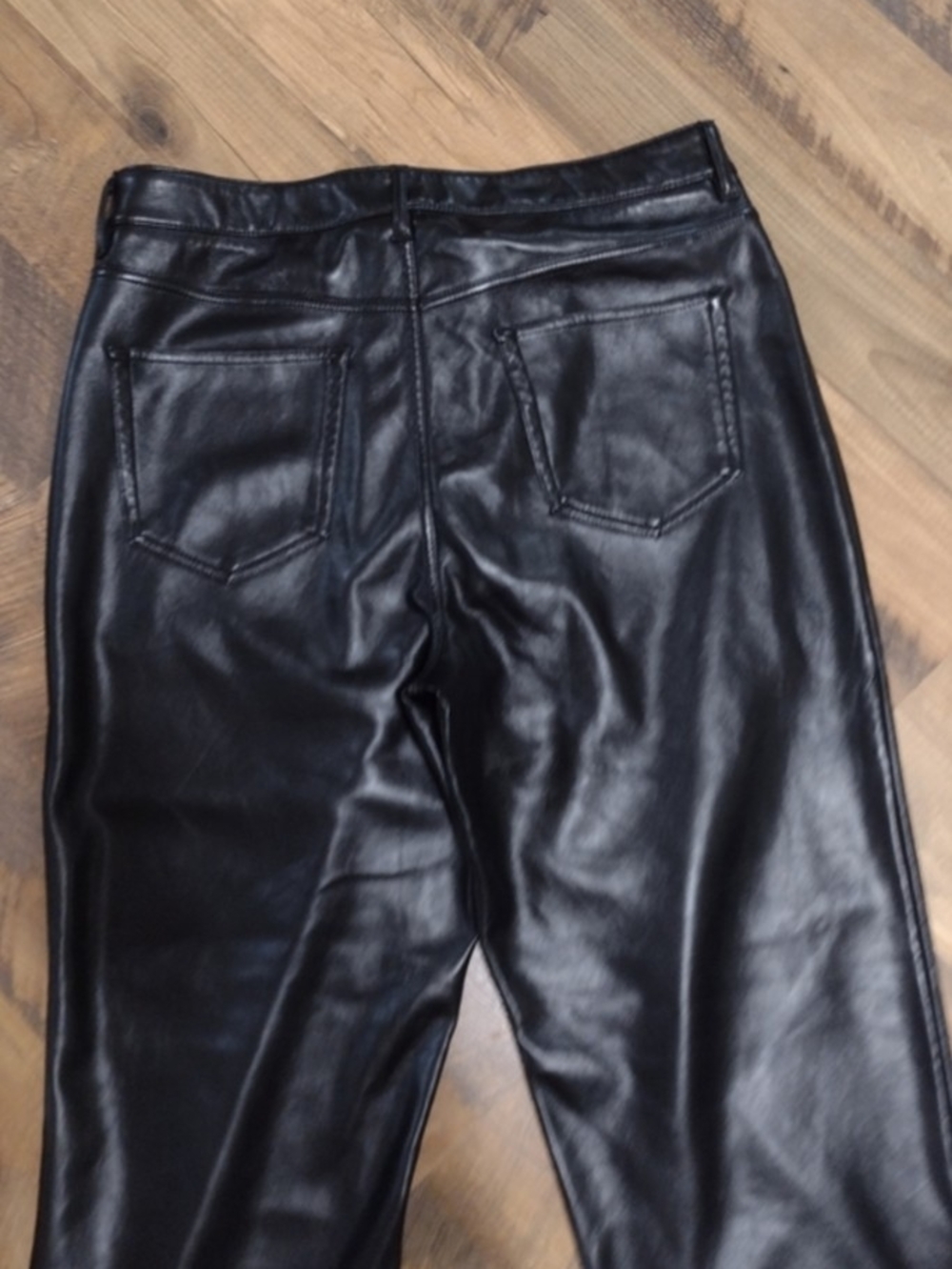 Joie Black Faux Leather Y2K Pop Culture Goth Rock Punk Edgy Straight-Leg Pants - Picture 4 of 7